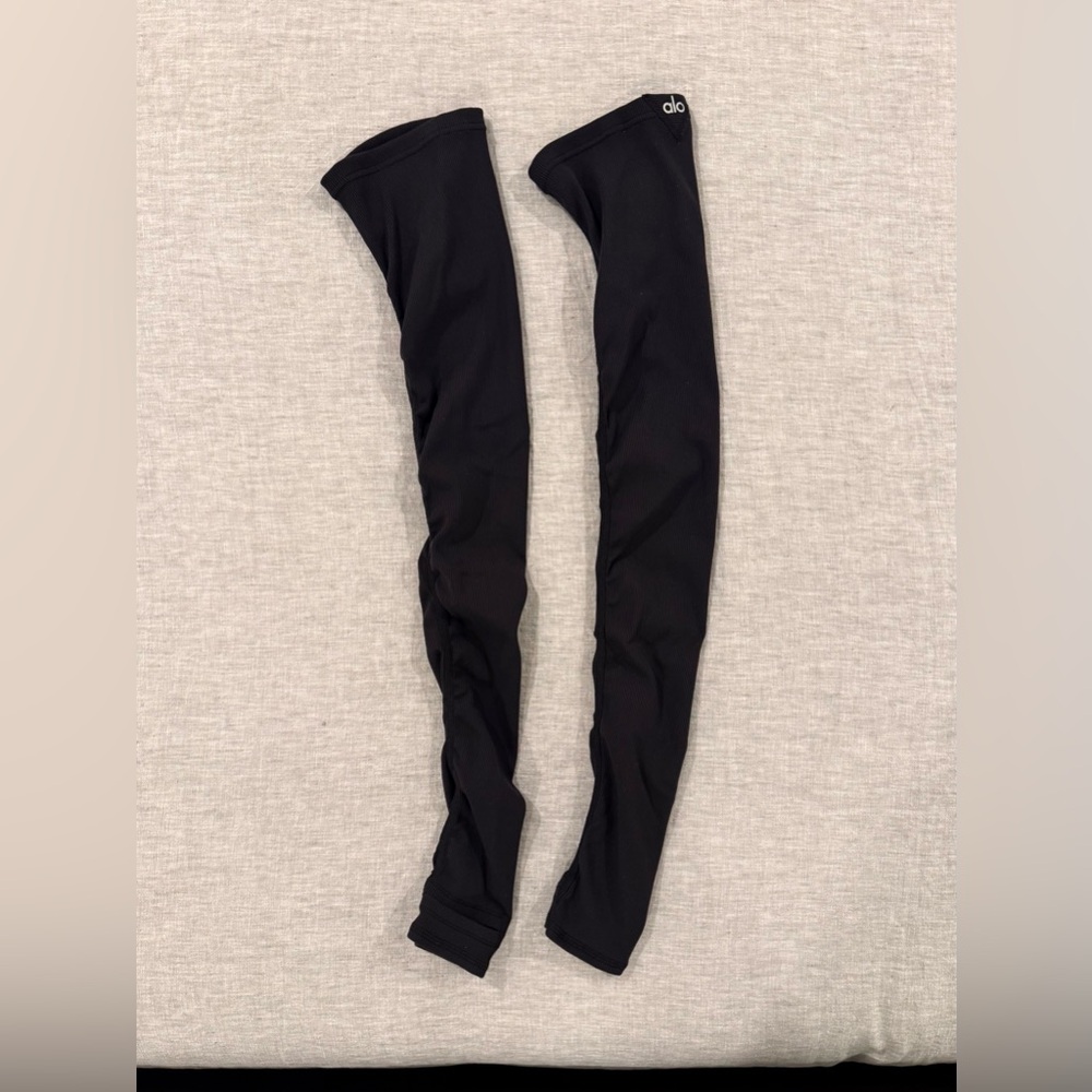 Alo Goddess Leg Warmers